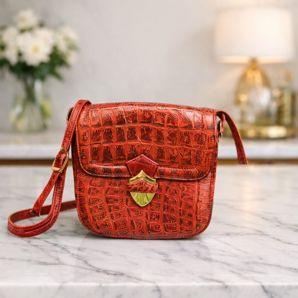 Susan Gail Vintage Red Crocodile Embossed Leather Crossbody Bag Made in Italy
